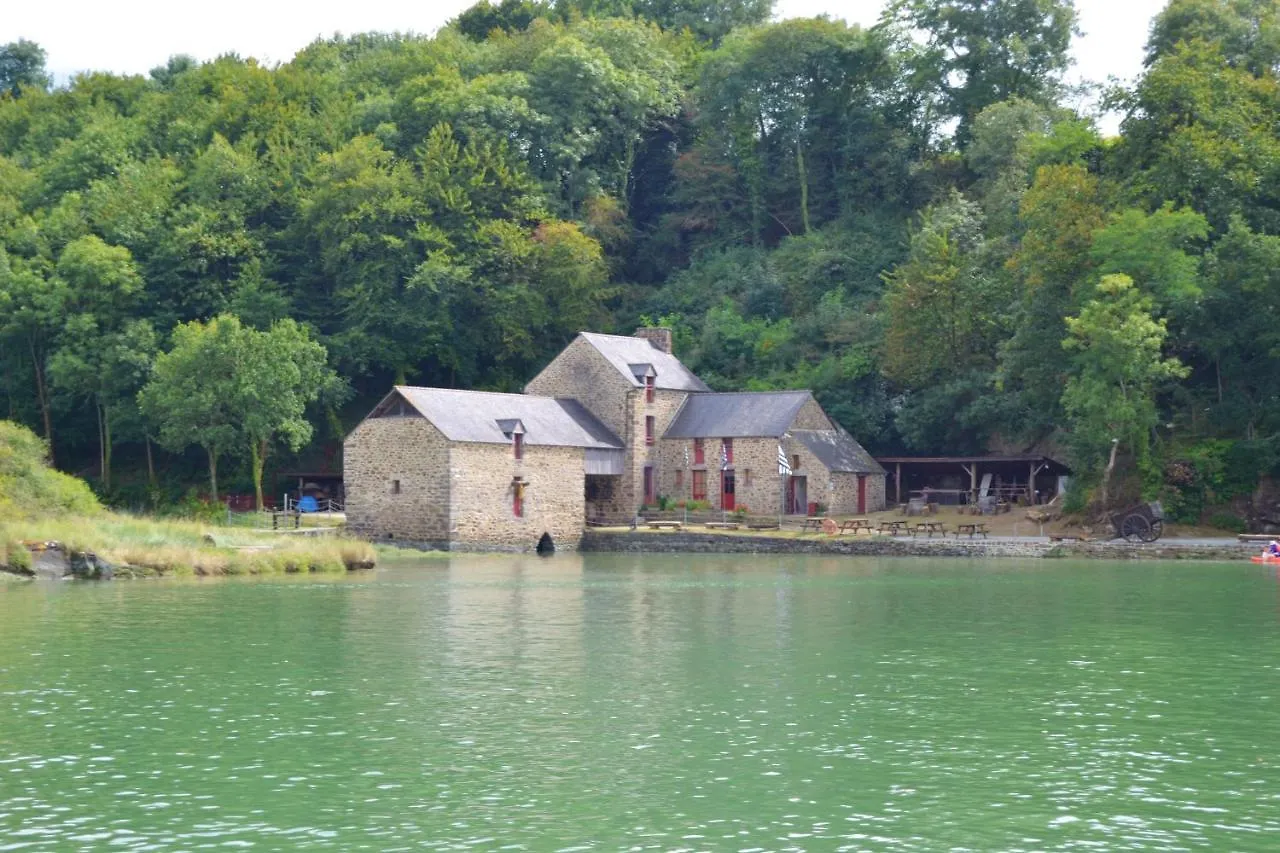 Maison Charmante A Saint-Jouan-Des-Guerets Avec Jardin Cloture Holiday home