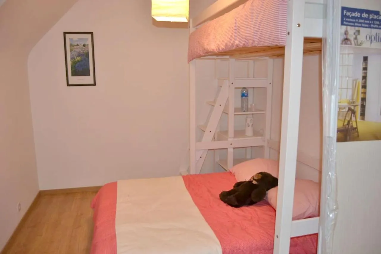 Holiday home Maison Charmante A Saint-Jouan-Des-Guerets Avec Jardin Cloture France
