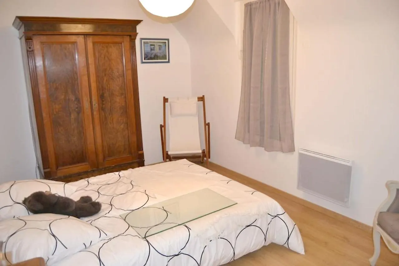 Maison Charmante A Saint-Jouan-Des-Guerets Avec Jardin Cloture Holiday home