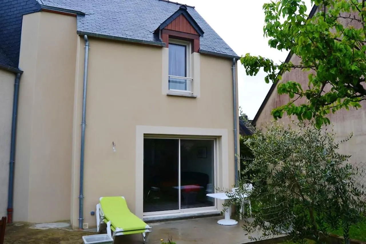 Maison Charmante A Saint-Jouan-Des-Guerets Avec Jardin Cloture 0*,